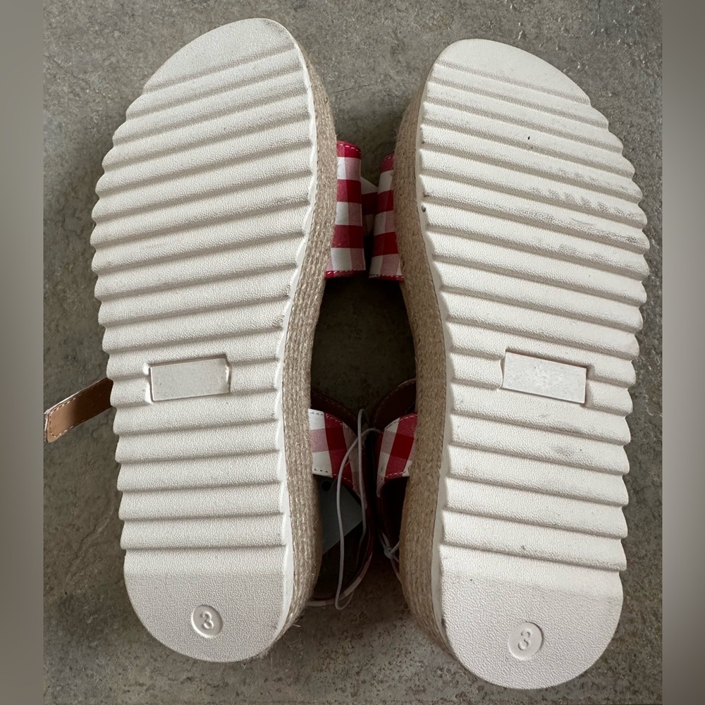 Cat & Jack Gingham Platform Sandals - Picture 4 of 5